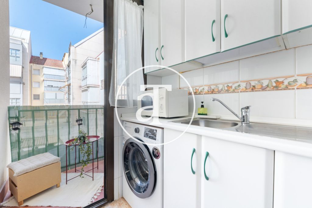 Piso de alquiler temporal de 1 habitación, baño y balcón en Quintana, Ciudad Lineal 16
