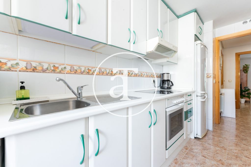 Piso de alquiler temporal de 1 habitación, baño y balcón en Quintana, Ciudad Lineal 15
