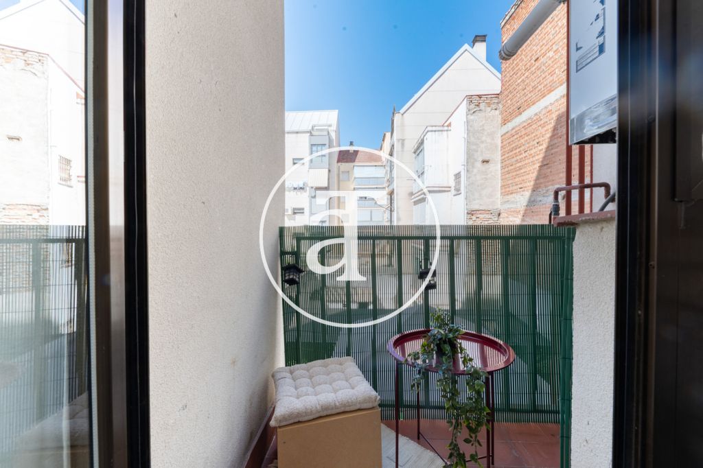 Piso de alquiler temporal de 1 habitación, baño y balcón en Quintana, Ciudad Lineal 17