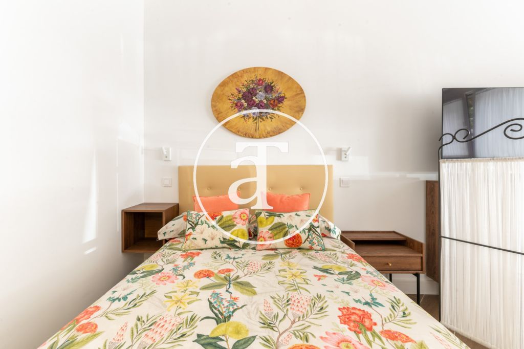 Monthly rental studio with bedroom and 1 bathroom in Arganzuela 17
