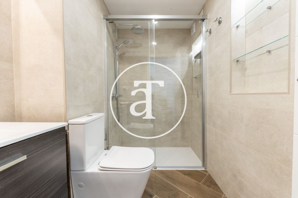 Monthly rental studio with bedroom and 1 bathroom in Arganzuela 20