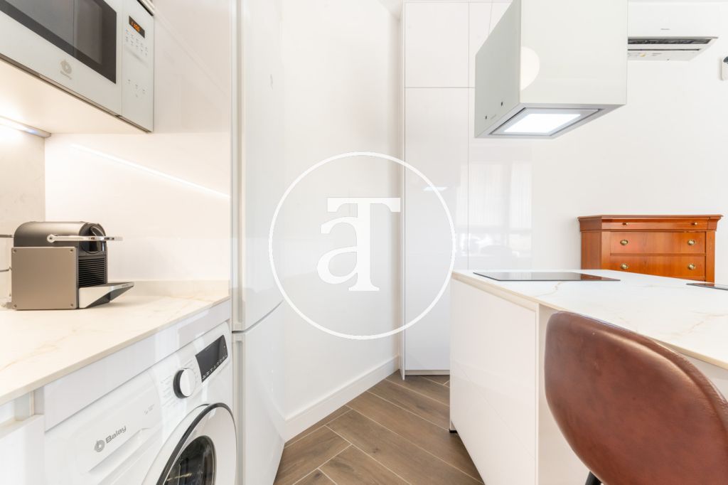 Monthly rental studio with bedroom and 1 bathroom in Arganzuela 14