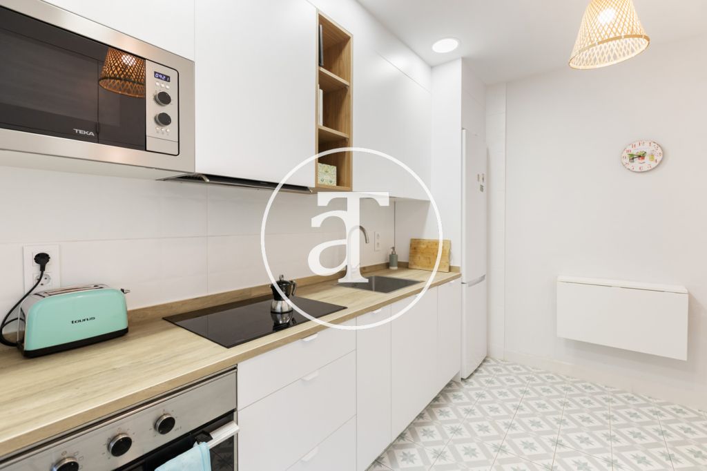 Piso de alquiler temporal de 2 habitaciones con estudio y baño en Latina cerca de la M30 12
