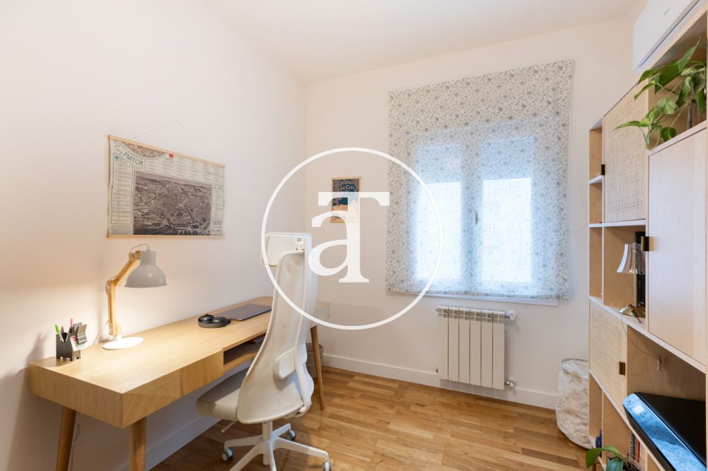 Piso de alquiler temporal de 2 habitaciones con estudio y baño en Latina cerca de la M30 23