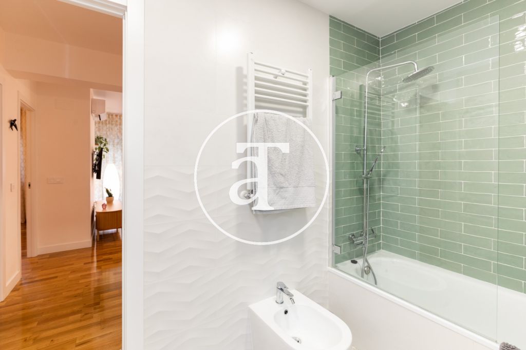 Piso de alquiler temporal de 2 habitaciones con estudio y baño en Latina cerca de la M30 26