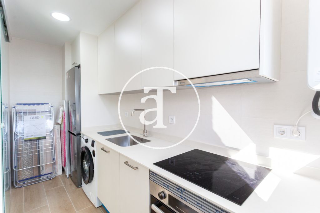 Appartement temporaire à louer avec 1 chambre et 1 salle de bain à proximité de la Cité Universitaire 16