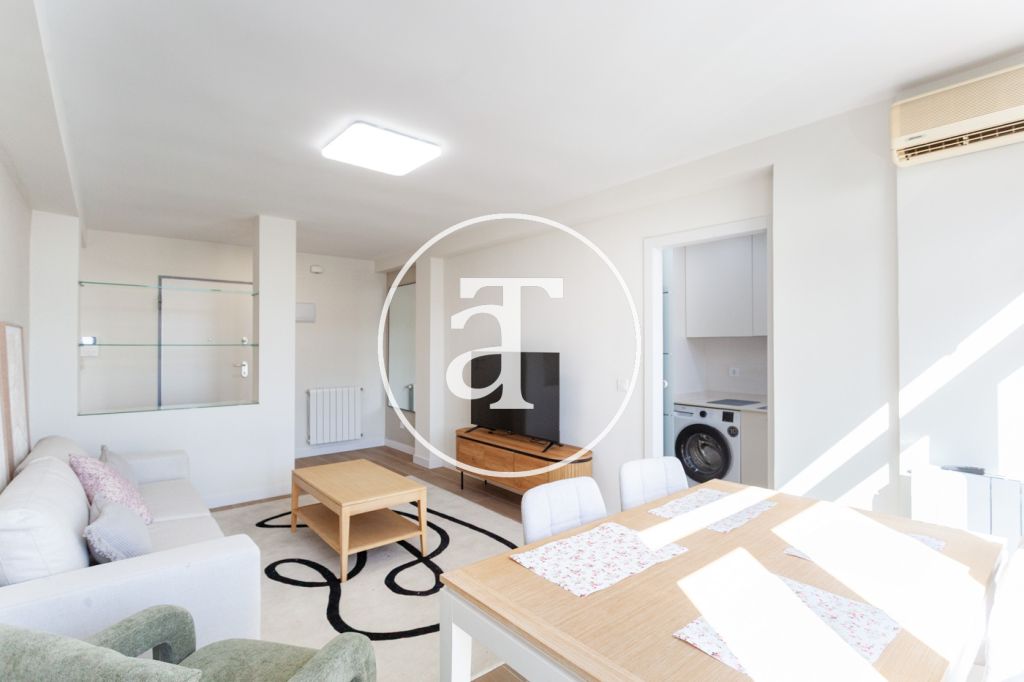 Appartement temporaire à louer avec 1 chambre et 1 salle de bain à proximité de la Cité Universitaire 12