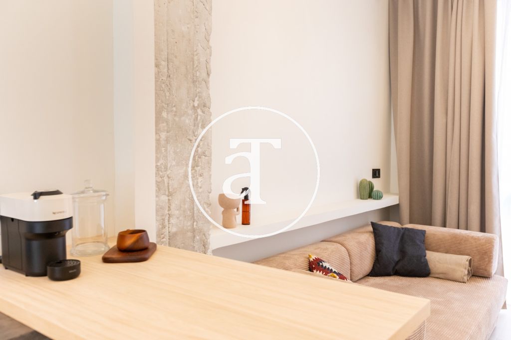 Estudio de alquiler temporal de 1 habitación y baño en Delicias 5