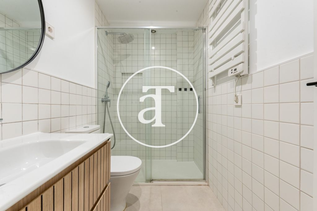 Dúplex de alquiler temporal con 2 habitaciones, 1 baño y aseo en Ciudad Lineal 25