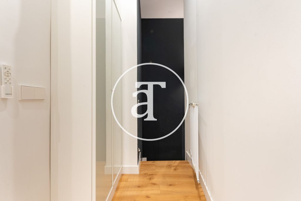 Dúplex de alquiler temporal con 2 habitaciones, 1 baño y aseo en Ciudad Lineal 27