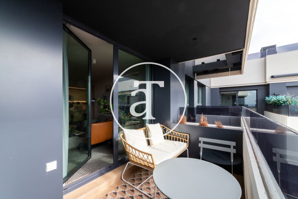 Appartement à louer avec 2 chambres et terrasse avec une excellente vue à Valdecederas 9