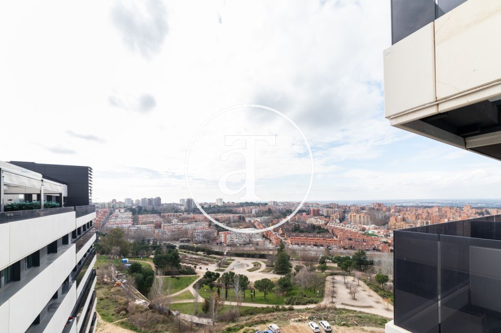 Appartement à louer avec 2 chambres et terrasse avec une excellente vue à Valdecederas 26