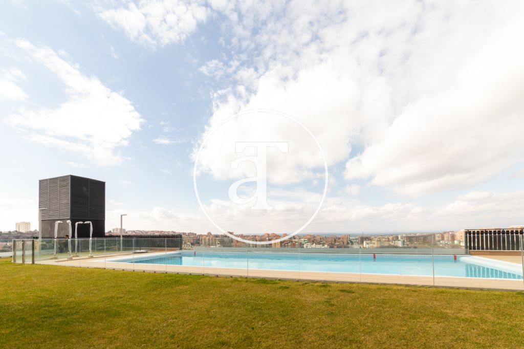 Appartement à louer avec 2 chambres et terrasse avec une excellente vue à Valdecederas 57