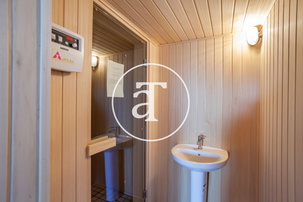 Appartement à louer avec 2 chambres et terrasse avec une excellente vue à Valdecederas 49