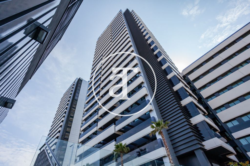 Appartement à louer avec 2 chambres et terrasse avec une excellente vue à Valdecederas 61