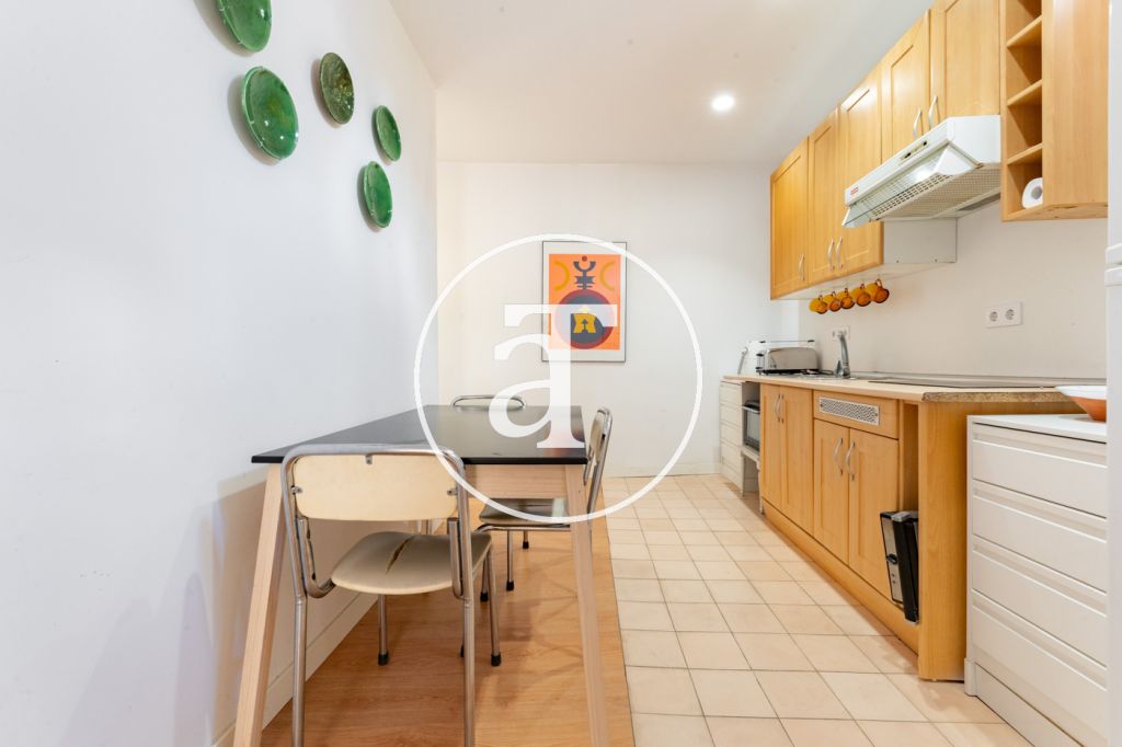 Appartement en location temporaire avec 1 chambre, 1 salle de bain et balcon à Lavapiés, Madrid 10