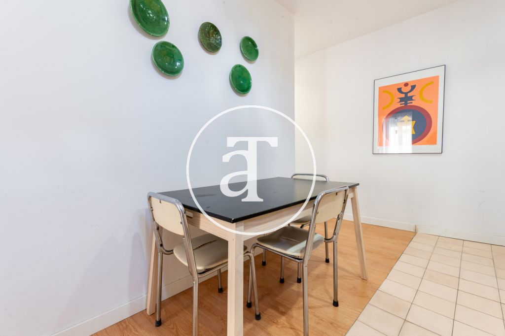 Appartement en location temporaire avec 1 chambre, 1 salle de bain et balcon à Lavapiés, Madrid 18