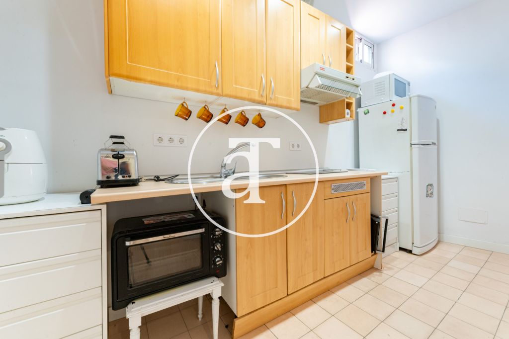 Appartement en location temporaire avec 1 chambre, 1 salle de bain et balcon à Lavapiés, Madrid 12