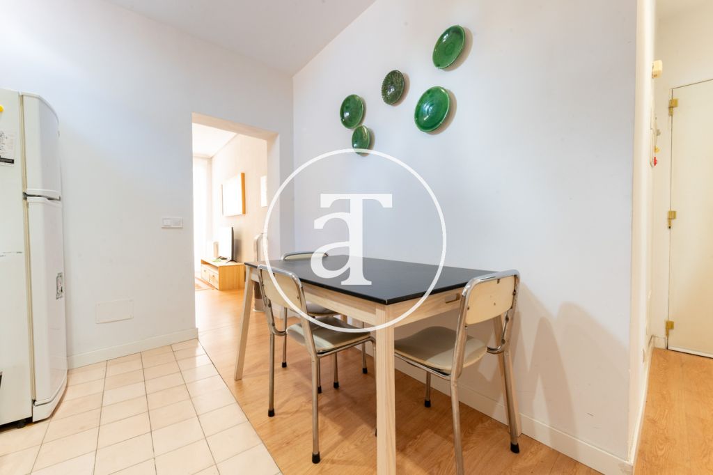 Appartement en location temporaire avec 1 chambre, 1 salle de bain et balcon à Lavapiés, Madrid 13