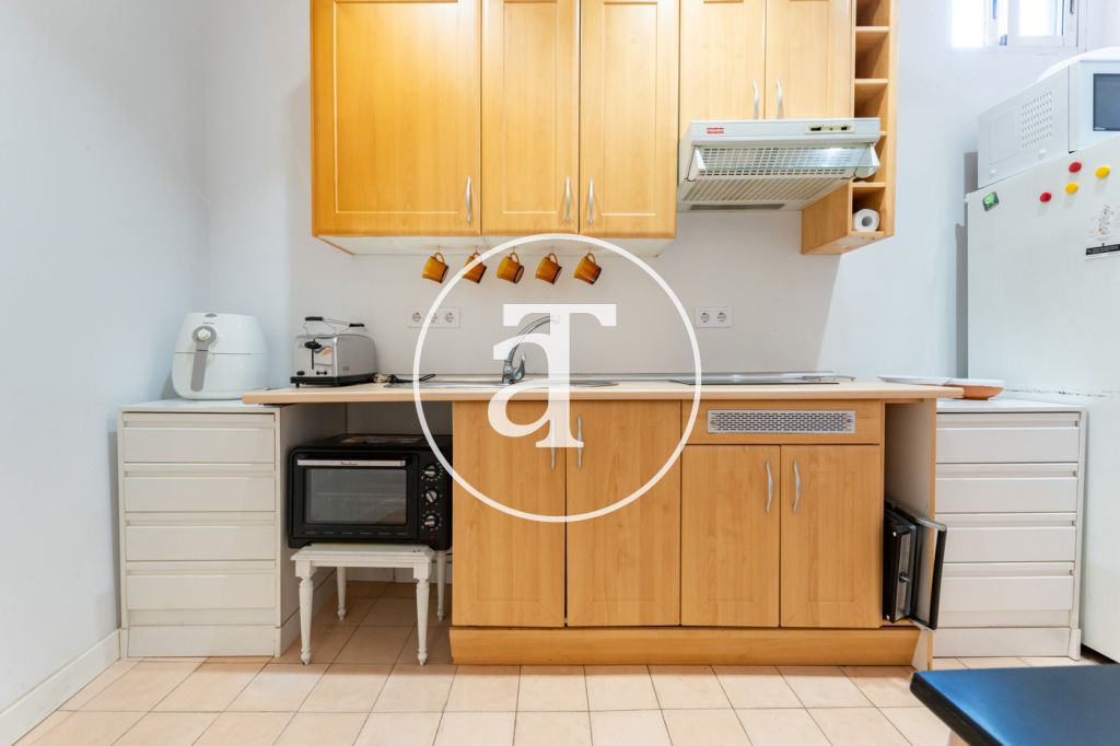 Appartement en location temporaire avec 1 chambre, 1 salle de bain et balcon à Lavapiés, Madrid 11