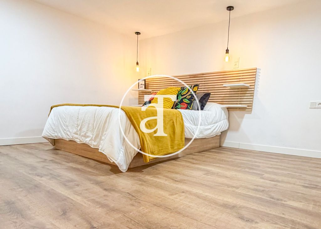 Duplex à louer temporairement, avec 1 chambre et 1 salle de bain, en centre-ville. 6