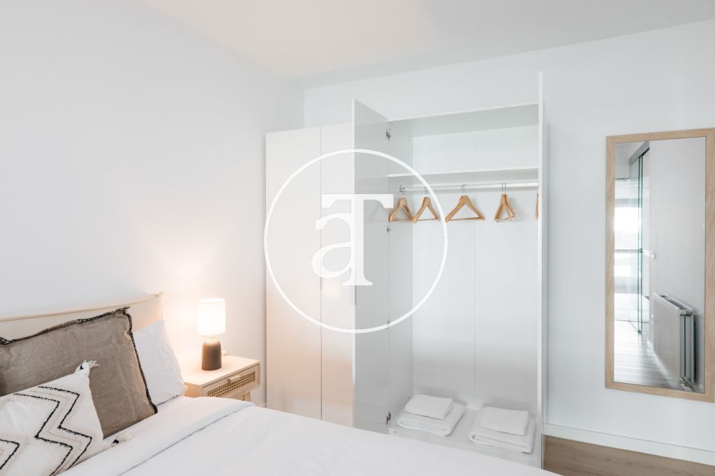 Duplex for monthly rental with 1 bedroom, bathroom and toilet with terrace in Simancas 35