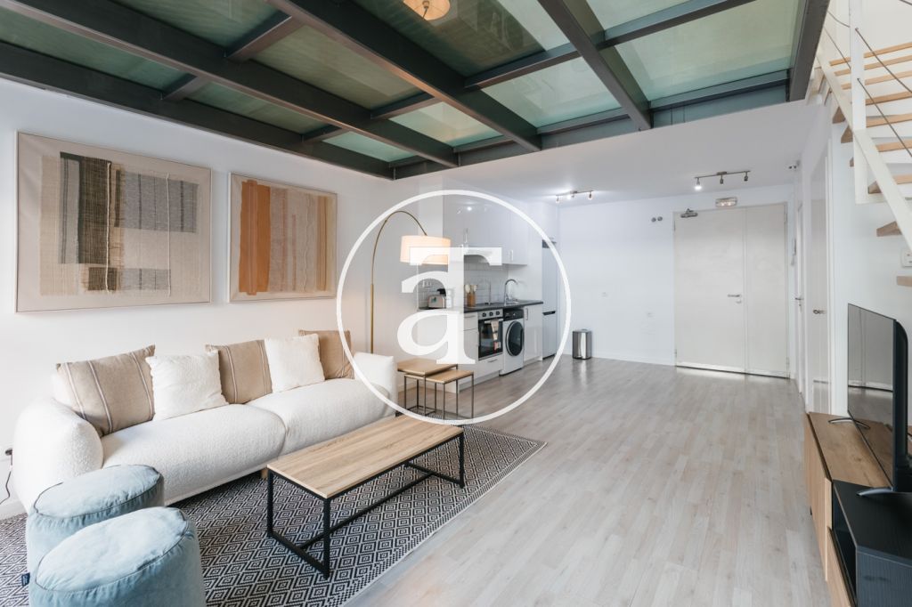 Duplex for monthly rental with 1 bedroom, bathroom and toilet with terrace in Simancas 2