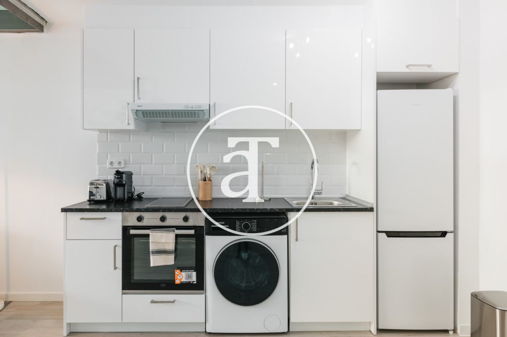 Duplex for monthly rental with 1 bedroom, bathroom and toilet with terrace in Simancas 18