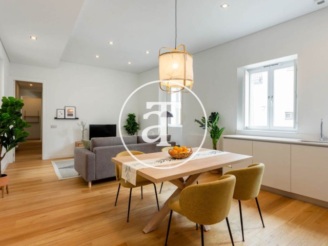 Monthly rental apartment with 2 bedroom in Malasaña, downtown Madrid