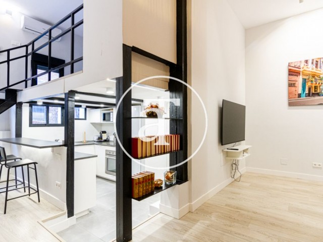 Monthly rental duplex with 1-bedroom a few steps from the Royal Palace of Madrid