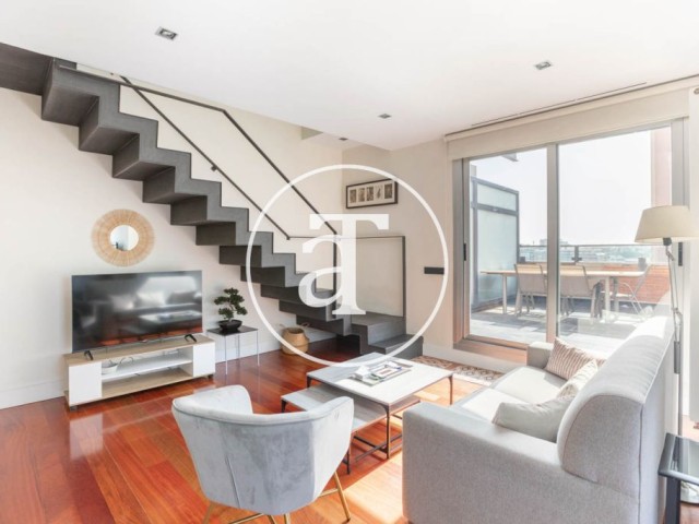 Duplex penthouse à louer avec 3 chambres et 2 terrasses à Tetuán