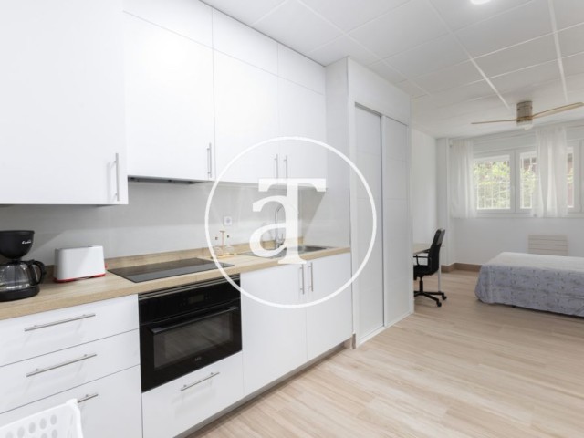 Estudio de alquiler temporal de 1 habitación y 1 baño en Carabanchel