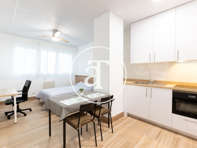 Estudio de alquiler temporal de 1 habitación y 1 baño en Latina con acceso directo a Parques y zonas verdes