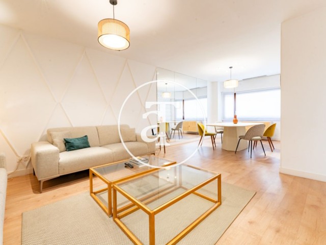 Piso de alquiler temporal de 2 habitaciones y 2 baños con piscina en el exclusivo barrio de Recoletos