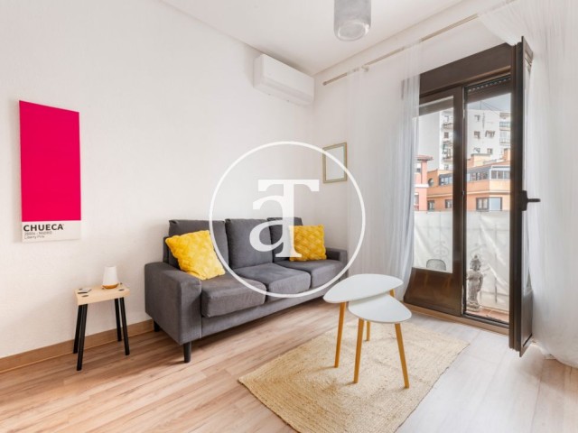 Monthly rental apartment with 2 bedrooms and 1 bathroom with balcony in Tetuán, near Ciudad Universitaria