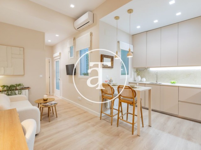 Piso de alquiler temporal de 1 habitación y 1 baño con patio privado en el barrio de Salamanca