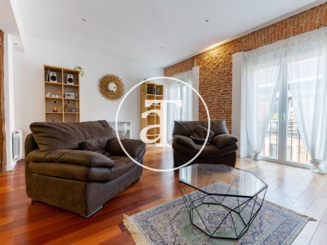 Monthly rental apartment with 1 bedroom suite with balcony and optional parking in La Latina