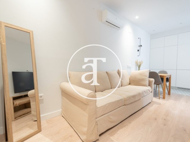 Piso de alquiler temporal de 1 habitación, estudio y 1 baño en el Barrio de Salamanca