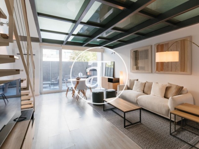 Duplex for monthly rental with 1 bedroom, bathroom and toilet with terrace in Simancas